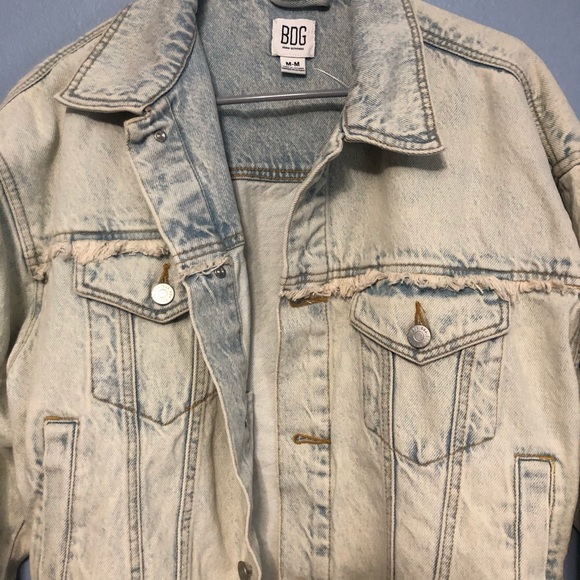 Urban Outfitters Denim Acid Wash Cropped Jacket - Picture 2 of 4